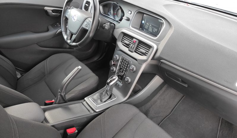 Volvo V40 D2 Automático lleno