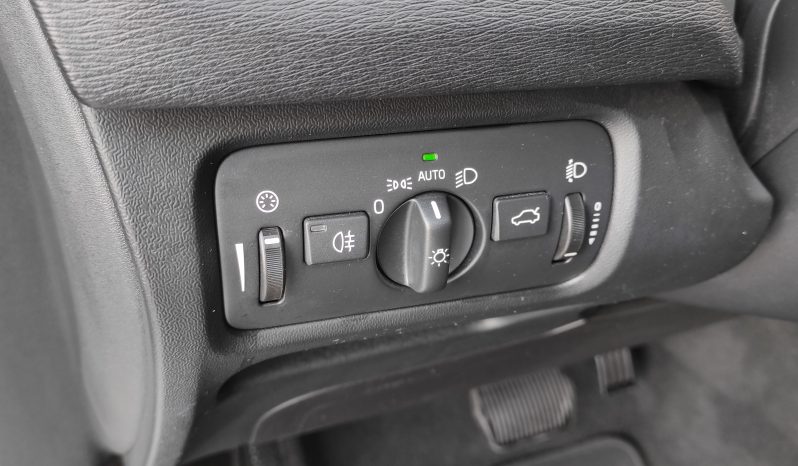 Volvo V40 D2 Automático lleno