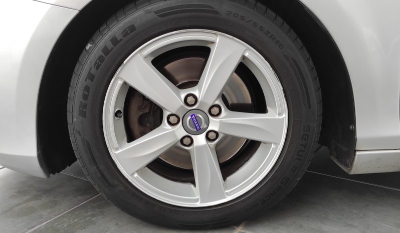 Volvo V40 D2 Automático lleno