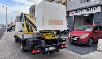 Nissan Cabstar Cabina simple con Plataforma lleno