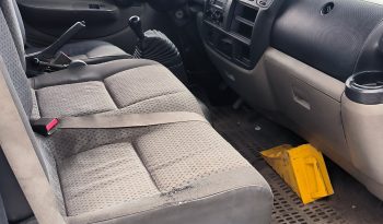 Nissan Cabstar Cabina simple con Plataforma lleno