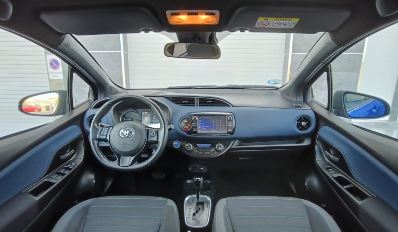 TOYOTA YARIS ACTIVE TECH 1.5 HÍBRIDO 101 CV lleno