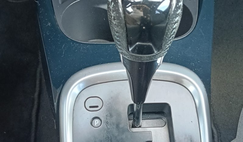 TOYOTA YARIS ACTIVE TECH 1.5 HÍBRIDO 101 CV lleno