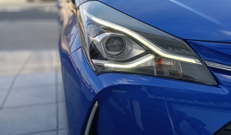 TOYOTA YARIS ACTIVE TECH 1.5 HÍBRIDO 101 CV lleno